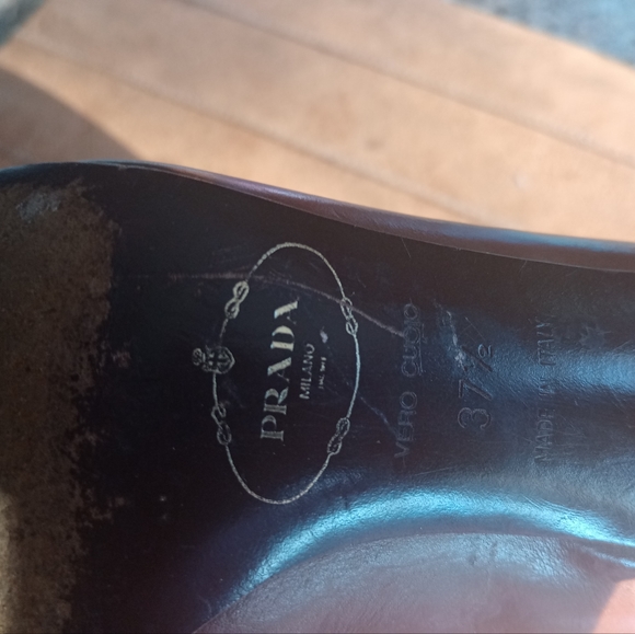 Prada Brown Pointed-Toe High Heel Pumps Size 7, (75) - Picture 3 of 8